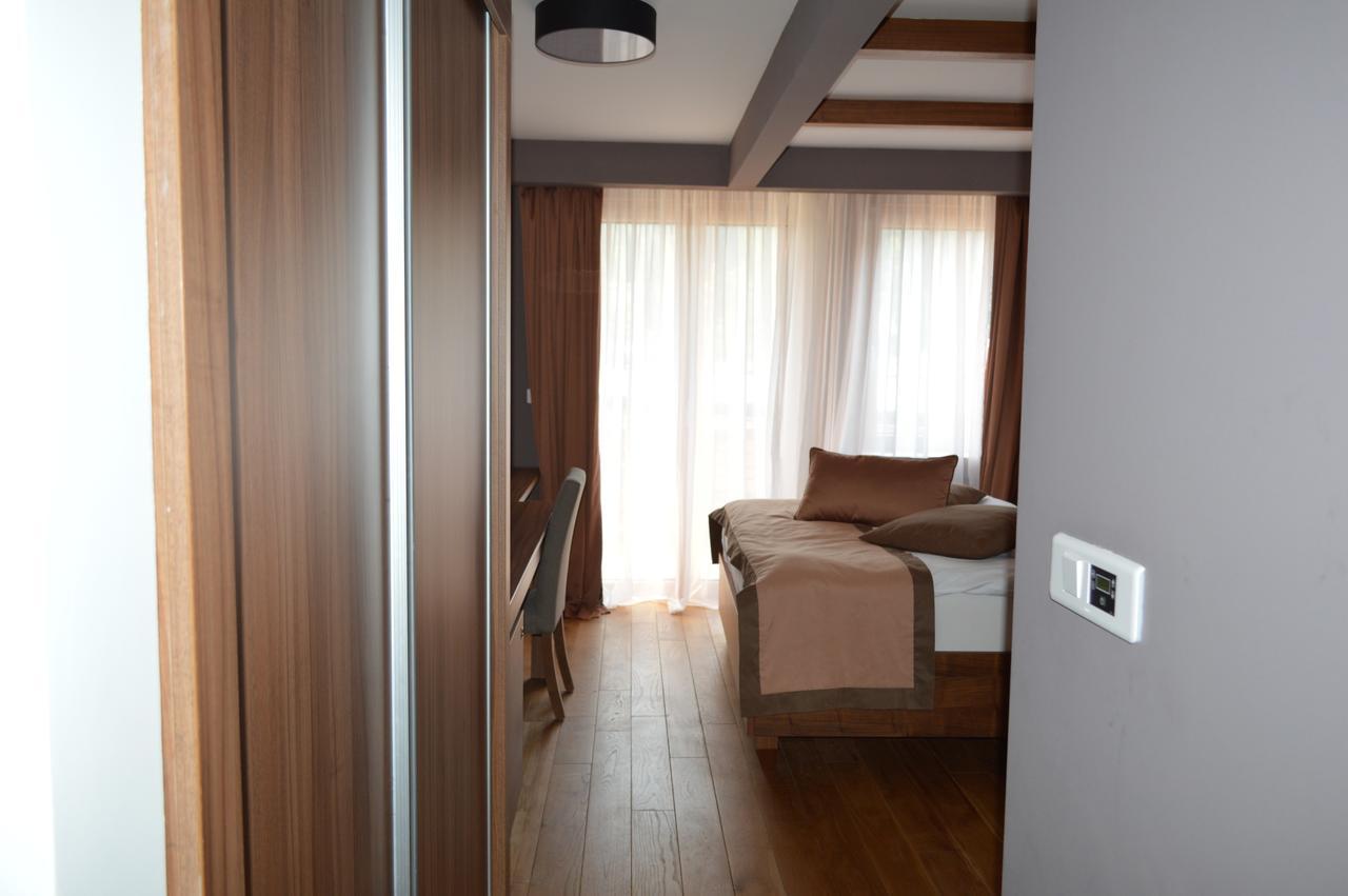 יהורינה Apartments B&P מראה חיצוני תמונה